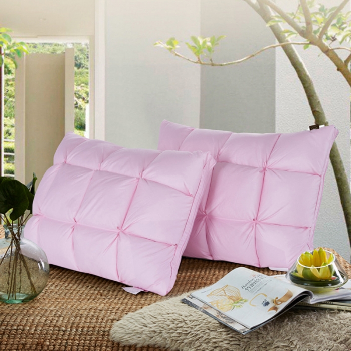 91家纺网 家纺一手货源 找家纺 岚司羽 新款全棉羽绒枕面包枕粉色