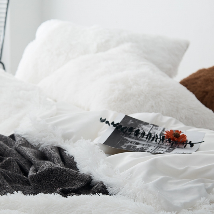 91家纺网 家纺一手货源 找家纺 邦妮家纺 2024新款云貂绒四件套 白色