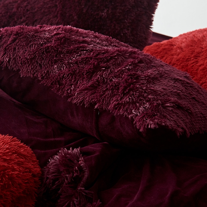 91家纺网 家纺一手货源 找家纺 邦妮家纺 2024新款云貂绒四件套 枣红