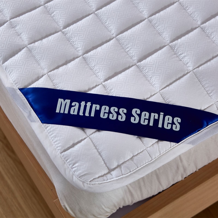 91家纺网 家纺一手货源 找家纺 丽诺床垫床垫 2019纯色压花防滑床褥-白