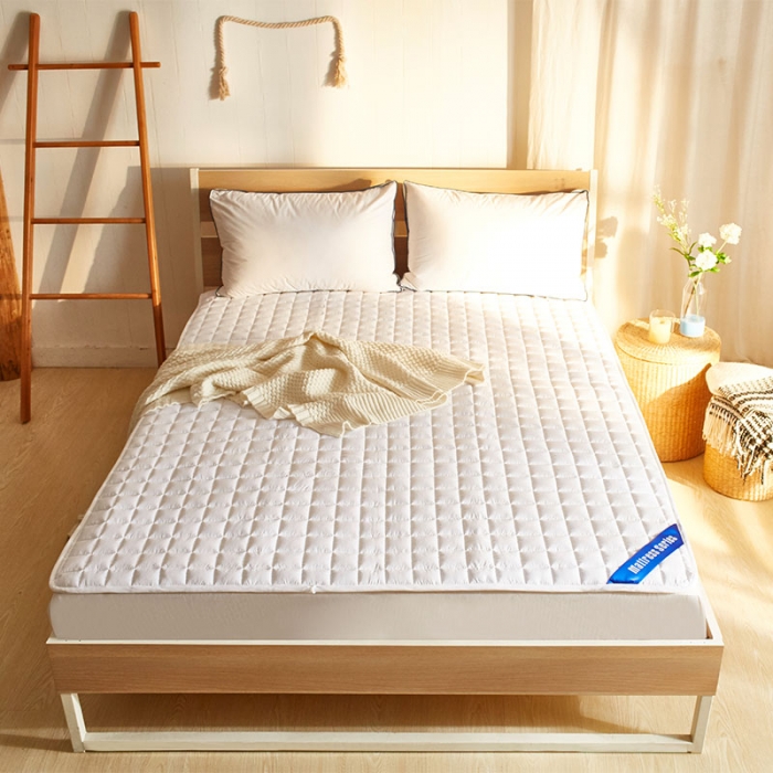 91家纺网 家纺一手货源 找家纺 丽诺床垫床垫 2019纯色压花防滑床褥-白