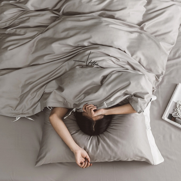 91家纺网 家纺一手货源 找家纺 狠狠爱 60支长绒棉绣花摩登系列套件 绅士灰