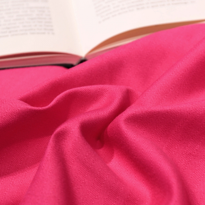 91家纺网 家纺一手货源 找家纺 馨蕊家居 2018秋冬新品纯棉色织磨毛（人字尼）玫红