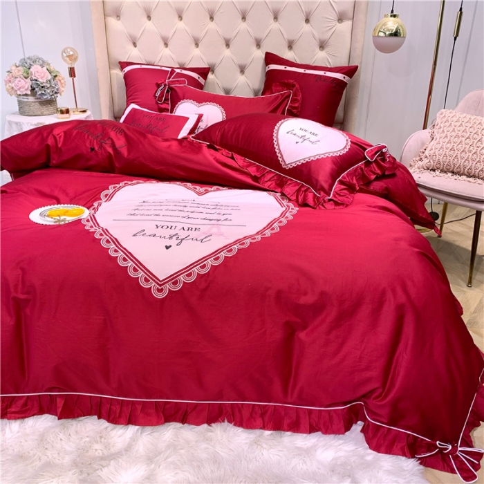 91家纺网 家纺一手货源 找家纺 馨蕊家居 2021新款60长绒棉绣花四件套 一见倾心-温莎红