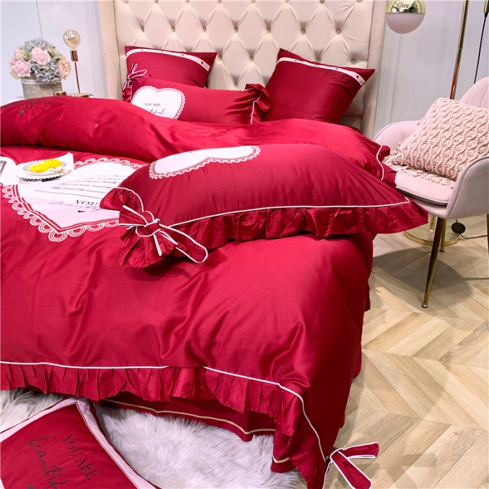 91家纺网 家纺一手货源 找家纺 馨蕊家居 2021新款60长绒棉绣花四件套 一见倾心-温莎红