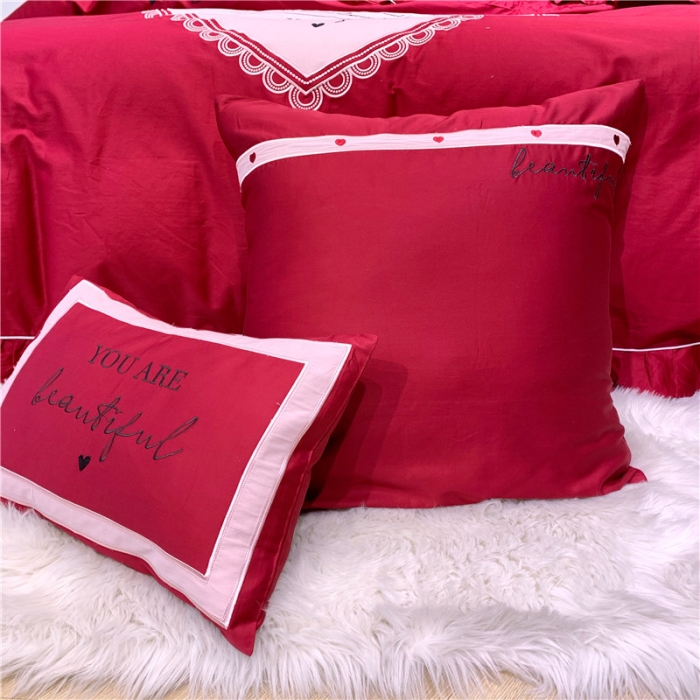 91家纺网 家纺一手货源 找家纺 馨蕊家居 2021新款60长绒棉绣花四件套 一见倾心-温莎红