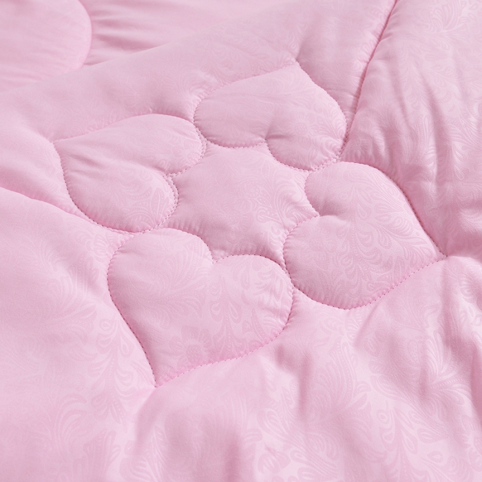 91家纺网 家纺一手货源 找家纺 欣罗兰 2022新款2kg化纤冬被 芙蓉粉