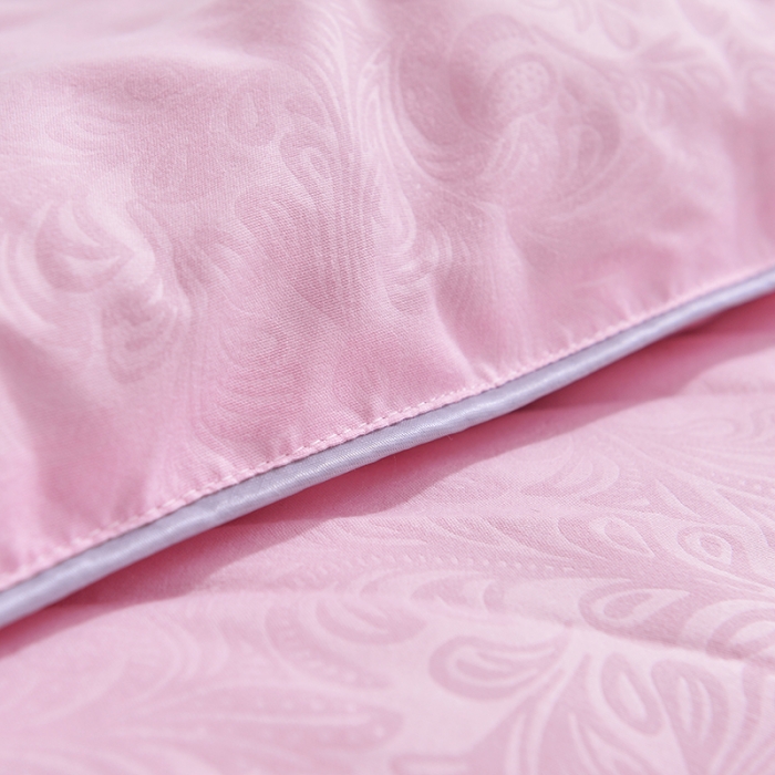 91家纺网 家纺一手货源 找家纺 欣罗兰 2022新款2kg化纤冬被 芙蓉粉