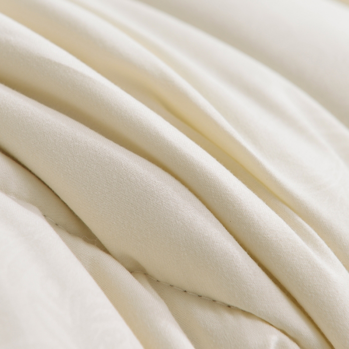 91家纺网 家纺一手货源 找家纺 欣罗兰 2022新款2kg化纤冬被 米黄