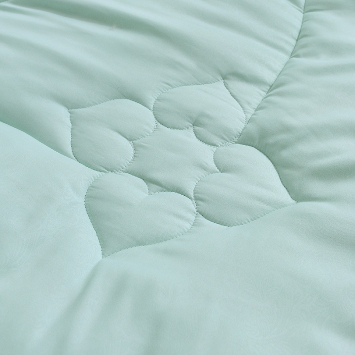 91家纺网 家纺一手货源 找家纺 欣罗兰 2022新款2kg化纤冬被 水绿