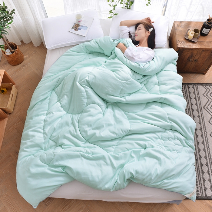 91家纺网 家纺一手货源 找家纺 欣罗兰 2022新款2kg化纤冬被 水绿