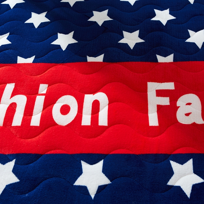 91家纺网 家纺一手货源 找家纺 欣罗兰 2022新款法莱绒床垫6cm 格林星空