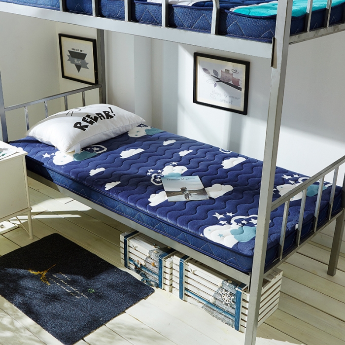 91家纺网 家纺一手货源 找家纺 欣罗兰 2022新款法莱绒床垫6cm 云朵