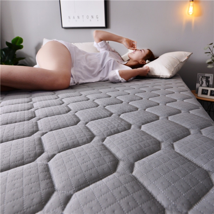 91家纺网 家纺一手货源 找家纺 欣罗兰 2022新款单边大床针织床垫 卡其灰