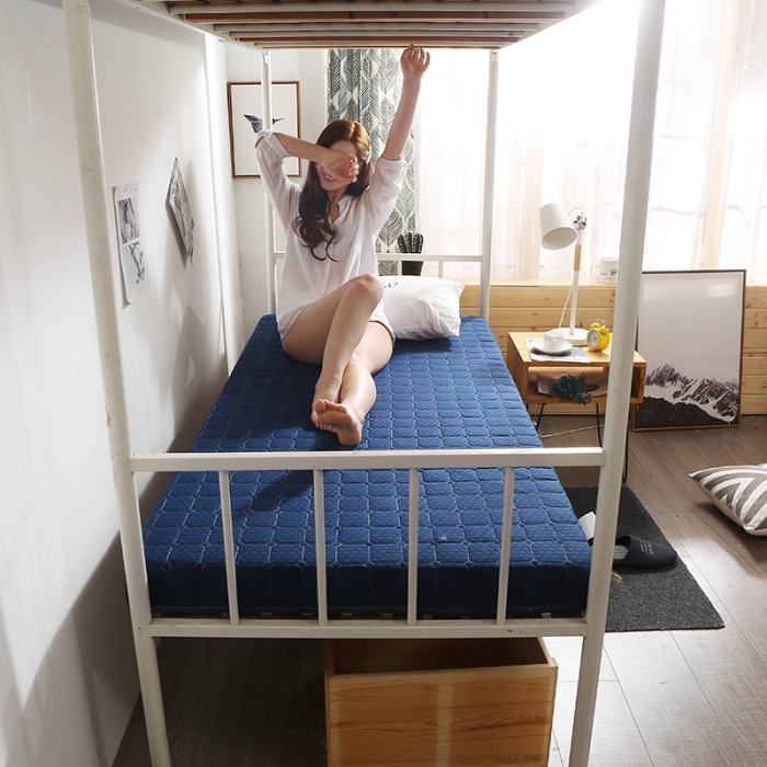 91家纺网 家纺一手货源 找家纺 欣罗兰 2022新款单边学生针织床垫 经典蓝