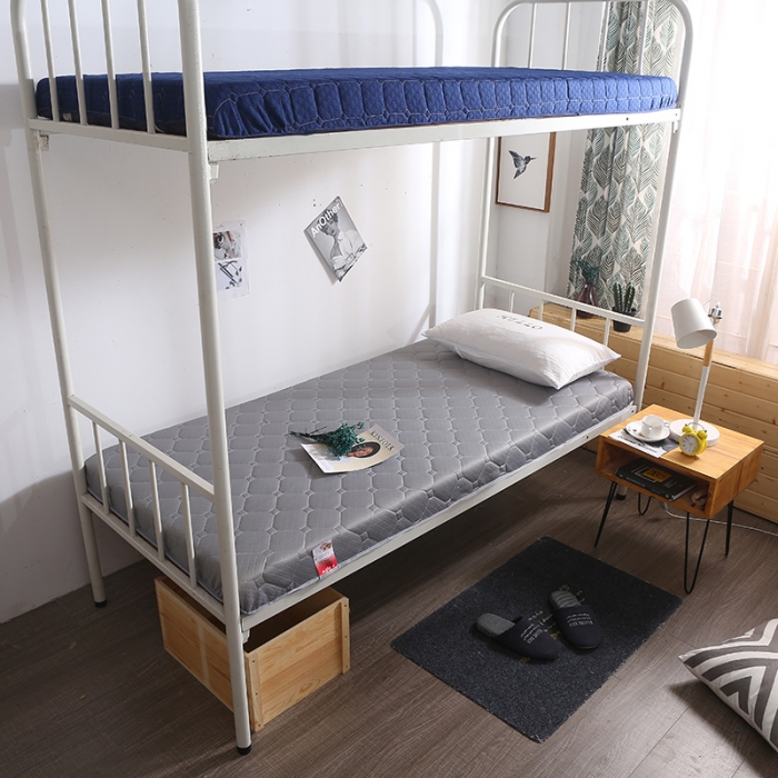 91家纺网 家纺一手货源 找家纺 欣罗兰 2022新款单边学生针织床垫 卡其灰