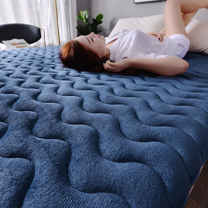 91家纺网 家纺一手货源 找家纺 欣罗兰 2022新款单边大床法莱绒床垫 经典蓝
