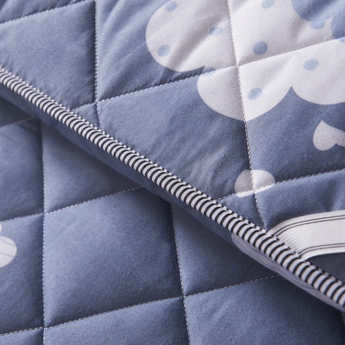 91家纺网 家纺一手货源 找家纺 欣罗兰垫业 2022新款单边磨毛大床垫 云朵（厚度6cm）