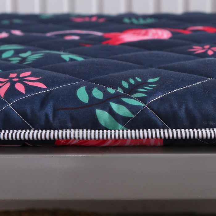 91家纺网 家纺一手货源 找家纺 欣罗兰垫业 2022新款单边磨毛小床垫 火烈鸟（厚度6cm）