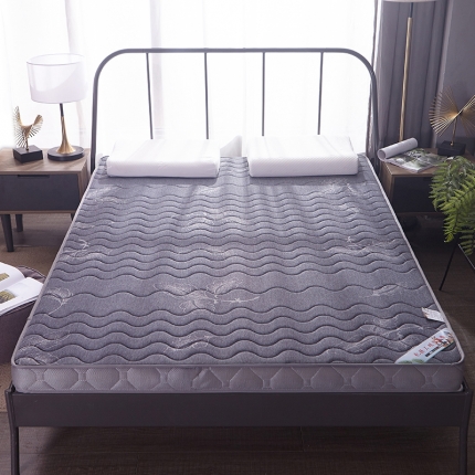 欣罗兰垫业 2022新款三明治床垫 叶韵