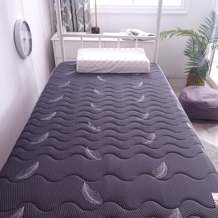 91家纺网 家纺一手货源 找家纺 欣罗兰垫业 2022新款三明治床垫学生款 凤羽