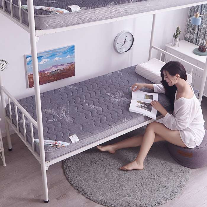 91家纺网 家纺一手货源 找家纺 欣罗兰垫业 2022新款三明治床垫学生款 叶韵