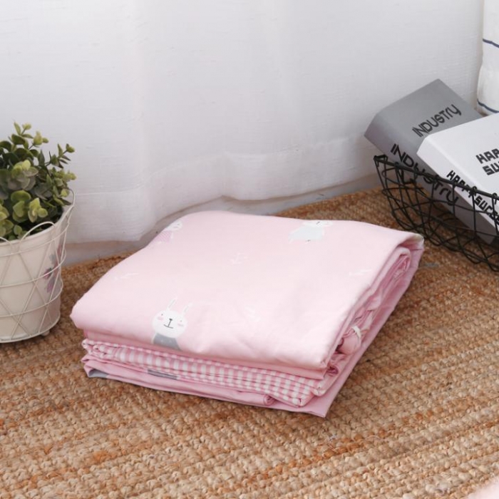 91家纺网 家纺一手货源 找家纺 一米阳光 2019纯棉小清新兔耳朵镶边套件 兔宝宝