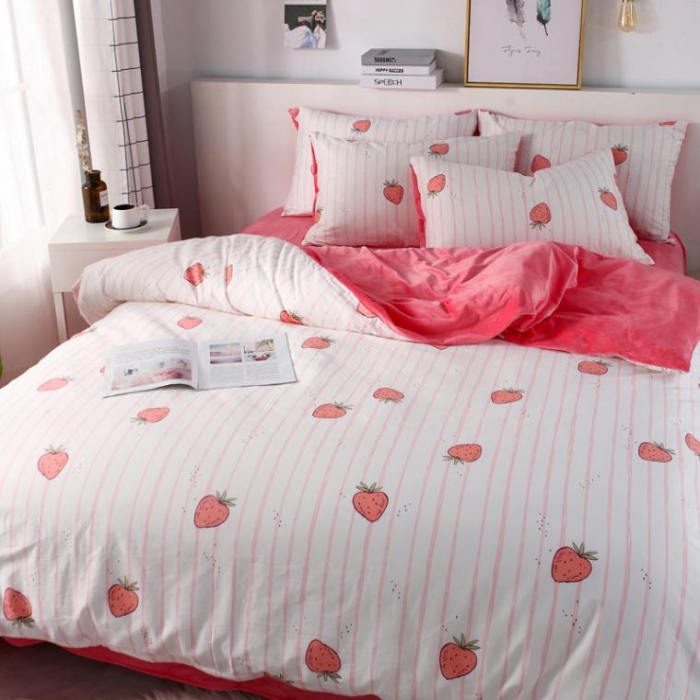 91家纺网 家纺一手货源 找家纺 一米阳光 2019新款A棉B纯色绒四件套 草莓