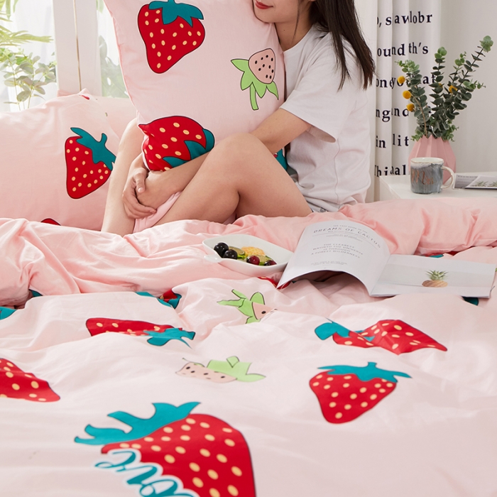 91家纺网 家纺一手货源 找家纺 一米阳光 2019新款A棉B纯色绒四件套 大草莓