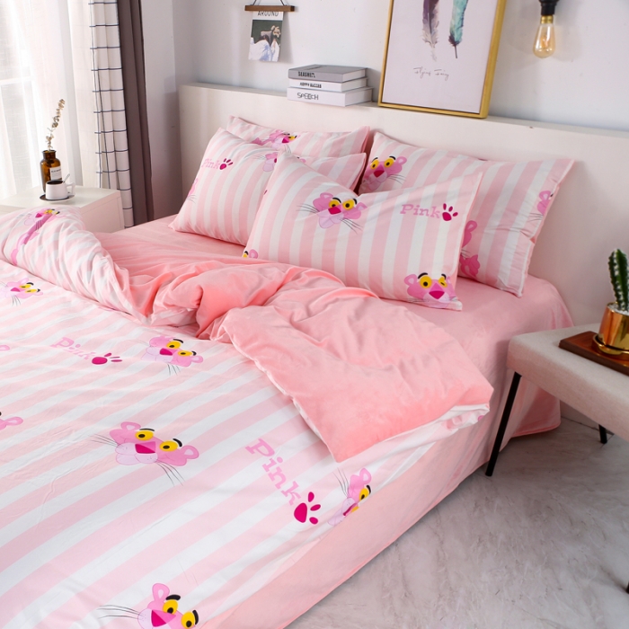 91家纺网 家纺一手货源 找家纺 一米阳光 2019新款A棉B纯色绒四件套 粉红豹