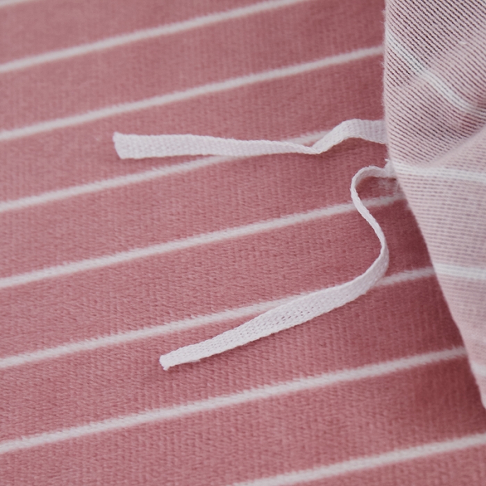 91家纺网 家纺一手货源 找家纺 一米阳光 2019新款A棉B格子绒四件套 格绒-诱惑