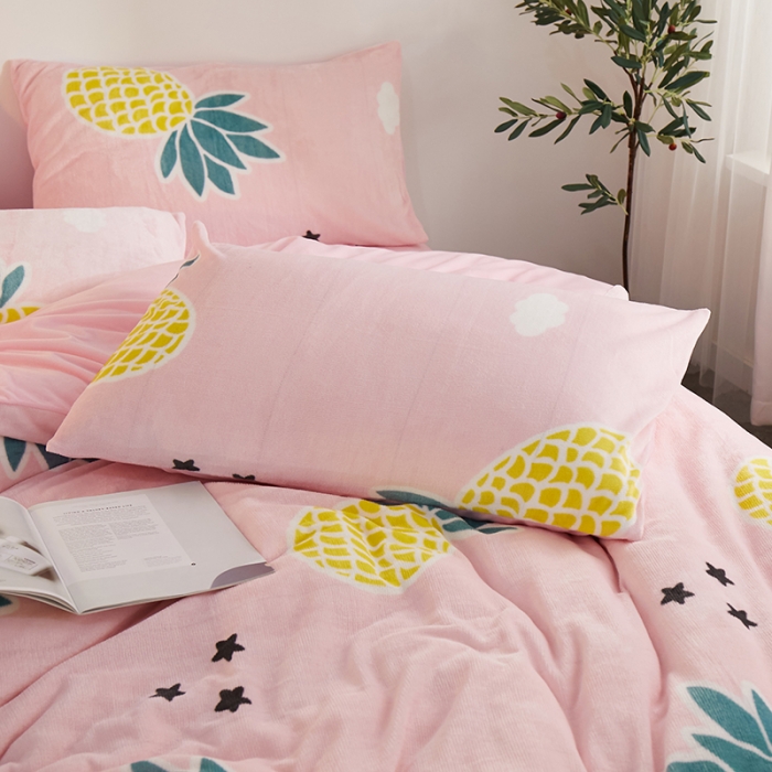 91家纺网 家纺一手货源 找家纺 一米阳光 2019新款法莱绒四件套 大菠萝