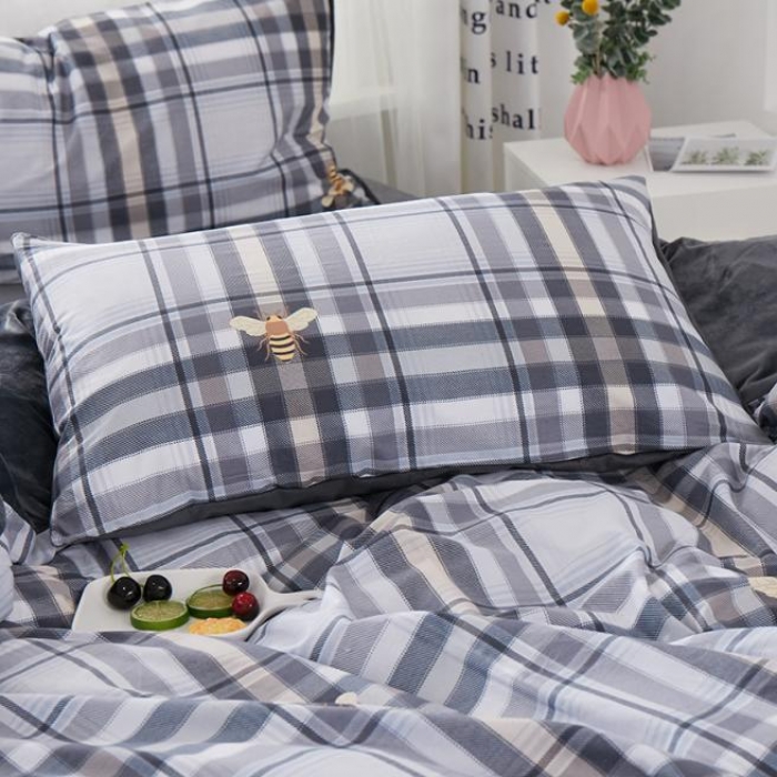 91家纺网 家纺一手货源 找家纺 一米阳光 2019新款A棉B纯色绒四件套 灰格