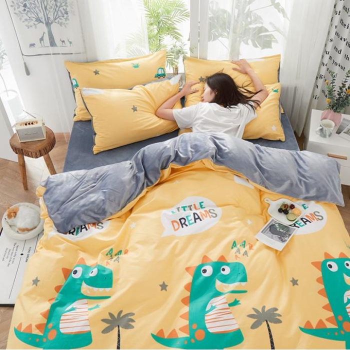 91家纺网 家纺一手货源 找家纺 一米阳光 2019新款A棉B纯色绒四件套 小恐龙