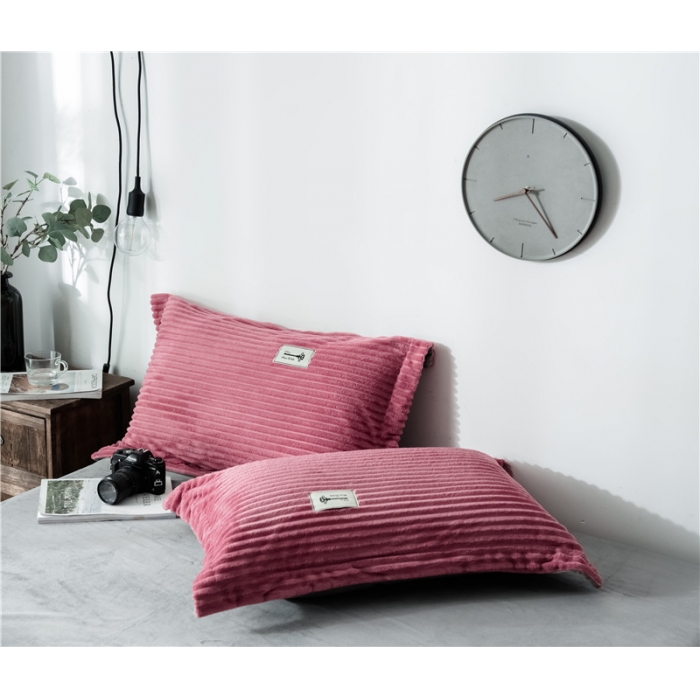 91家纺网 家纺一手货源 找家纺 卓尔居 魔法绒四件套 枣红