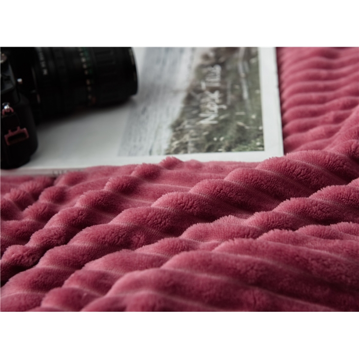 91家纺网 家纺一手货源 找家纺 卓尔居 魔法绒四件套 枣红