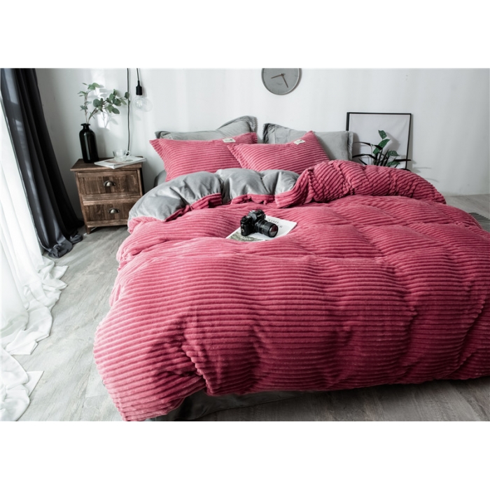 91家纺网 家纺一手货源 找家纺 卓尔居 魔法绒四件套 枣红