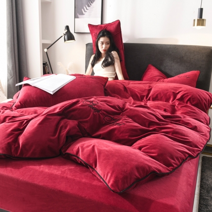 91家纺网 家纺一手货源 找家纺 卓尔居 简约款宝宝绒四件套法莱绒水晶绒魔法绒 红色
