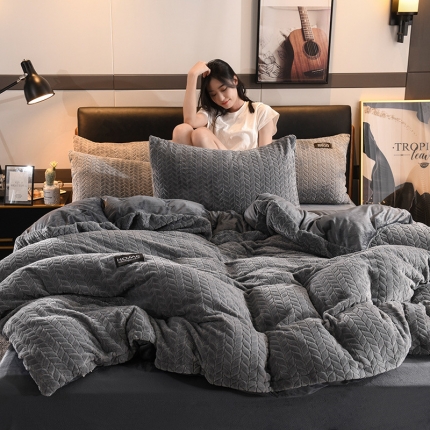 91家纺网 家纺一手货源 找家纺 卓尔居 2019法莱绒麦穗花系列四件套 高雅灰