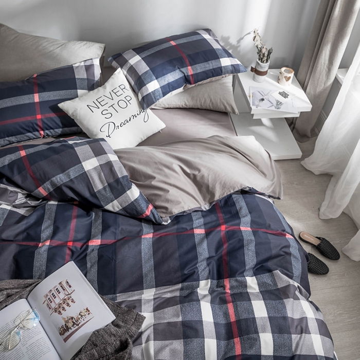 91家纺网 家纺一手货源 找家纺 艾沁家纺 北欧简约格子条纹系列全棉四件套床单款爵士