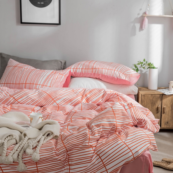 91家纺网 家纺一手货源 找家纺 艾沁家纺 北欧简约格子条纹系列全棉四件套床单款 涩