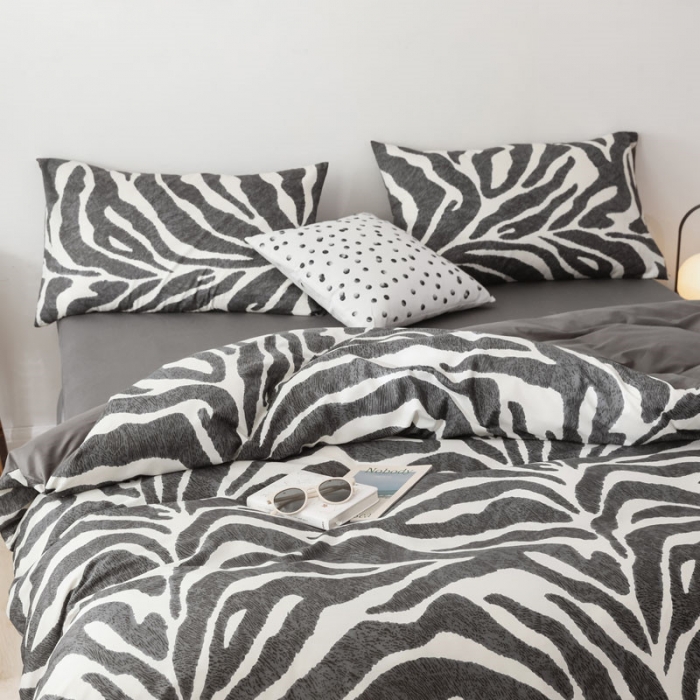 91家纺网 家纺一手货源 找家纺 艾沁 2019新款波西米亚风简约纯棉四件套 斑马纹