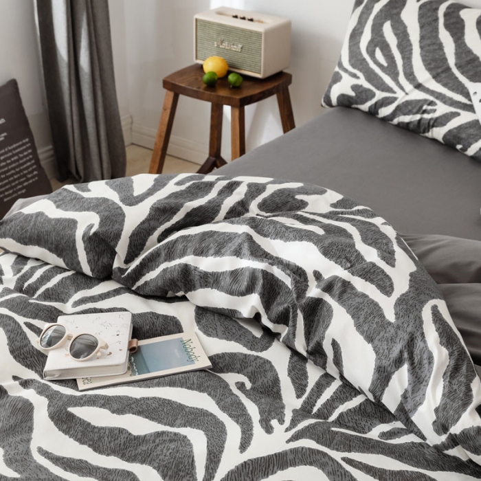 91家纺网 家纺一手货源 找家纺 艾沁 2019新款波西米亚风简约纯棉四件套 斑马纹