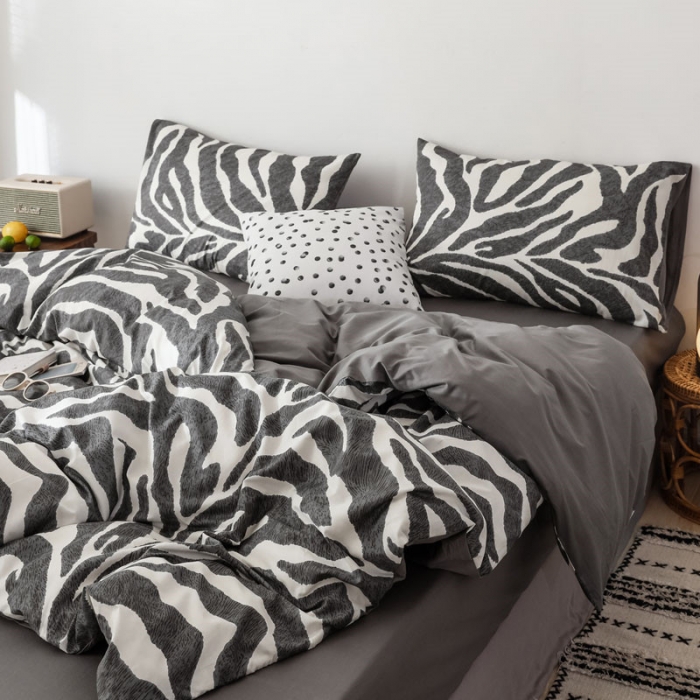 91家纺网 家纺一手货源 找家纺 艾沁 2019新款波西米亚风简约纯棉四件套 斑马纹