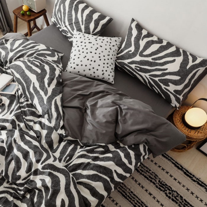 91家纺网 家纺一手货源 找家纺 艾沁 2019新款波西米亚风简约纯棉四件套 斑马纹