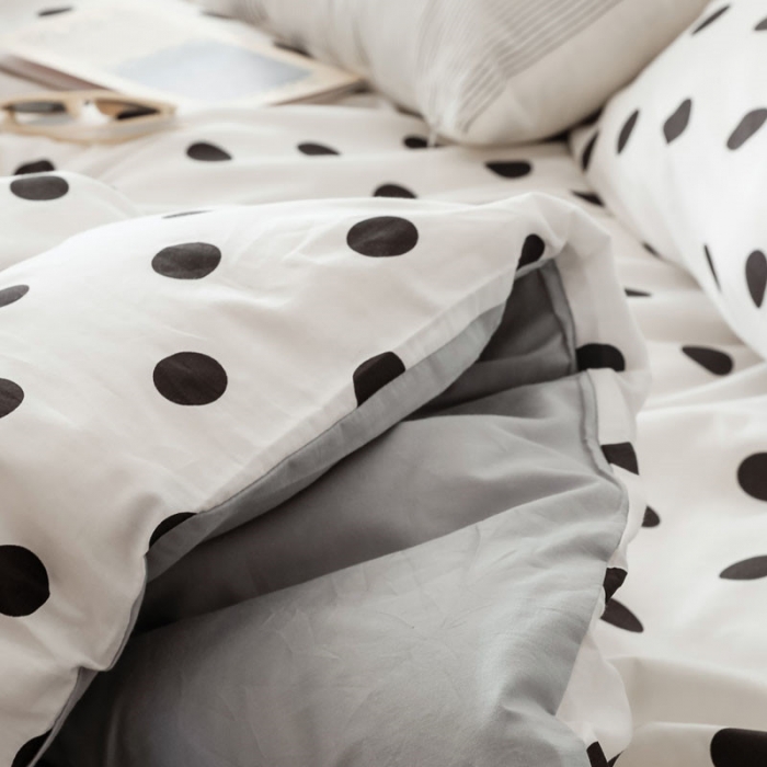 91家纺网 家纺一手货源 找家纺 艾沁 2019新款波西米亚风简约纯棉四件套 波点