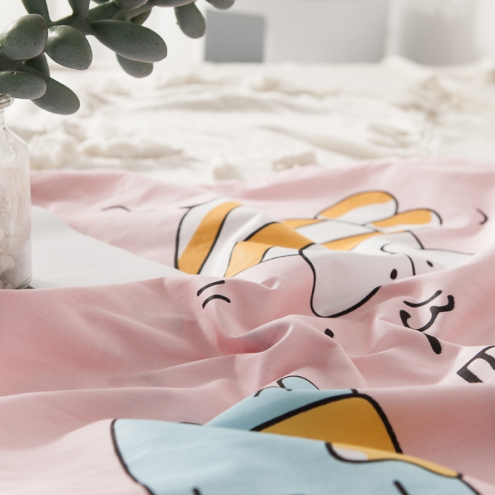 91家纺网 家纺一手货源 找家纺 涵宸家纺 新款单品大版全棉枕套48*74一对 蜜蜂