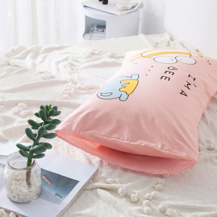 91家纺网 家纺一手货源 找家纺 涵宸家纺 新款单品大版全棉枕套48*74一对 蜜蜂