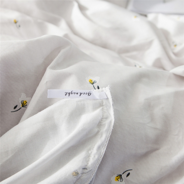 91家纺网 家纺一手货源 找家纺 涵宸家纺 新款13372流苏款加厚全棉刺绣四件套 安夏