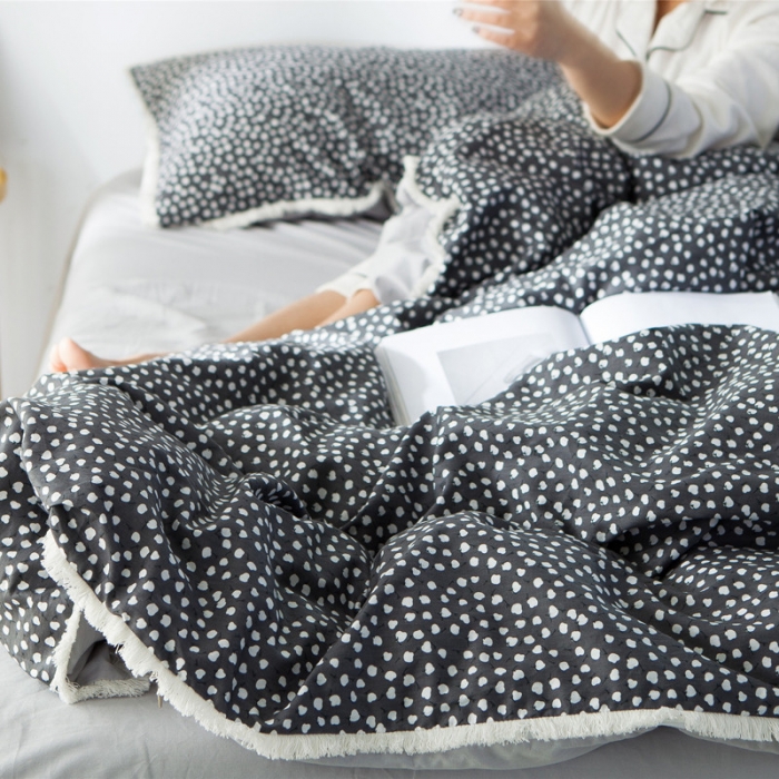 91家纺网 家纺一手货源 找家纺 涵宸家纺 新款13372流苏款加厚全棉刺绣四件套 眠棉